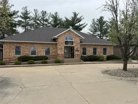 Edwardsville Office Building For Lease