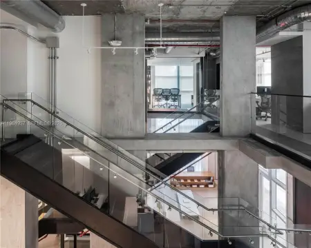 Modern Office Suite in Miami