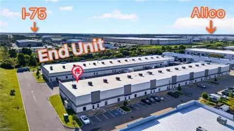 End-Unit Flex Space