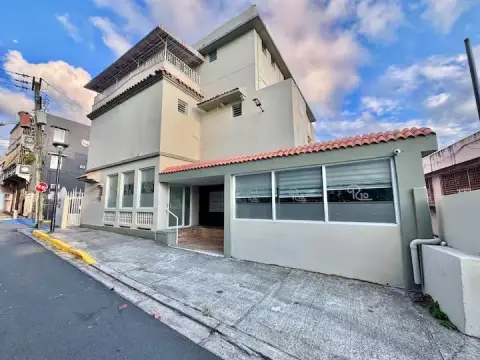 22-Room Hotel with Private Baths