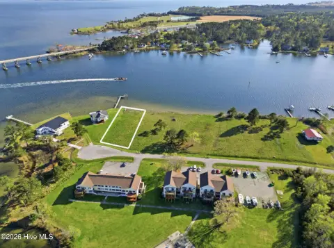 Waterfront Homesite in Oriental, NC