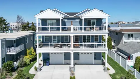 Furnished Five-Bedroom Duplex