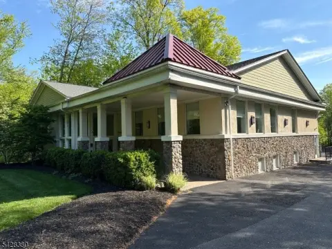 Modern Commercial Building in Warren
