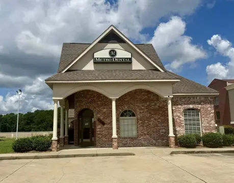 Mixed-Use Property with Apartment