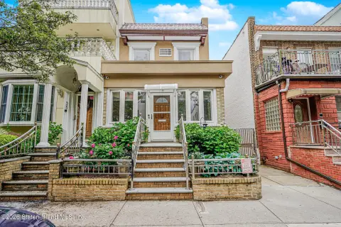 Renovated Bay Ridge Townhouse
