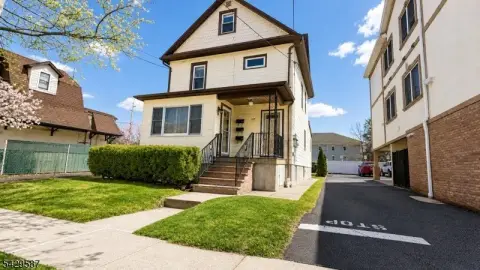 Commuter-Friendly Multi-Family Investment Opportunity