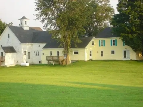Versatile Multi-Family Property, Pittsfield, NH