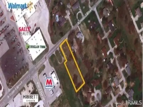 Vacant Retail Lot Near Walmart