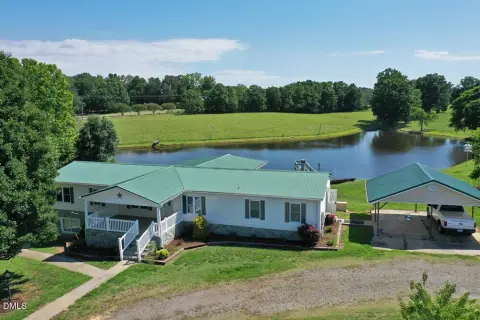 Turnkey Horse Farm with Pond