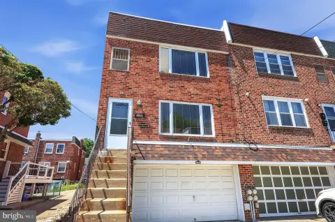 Updated Duplex in Holmesburg
