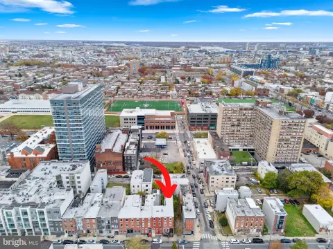 Updated 5-Unit Multifamily Building