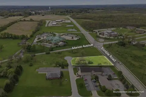 Three-Parcel Commercial Land