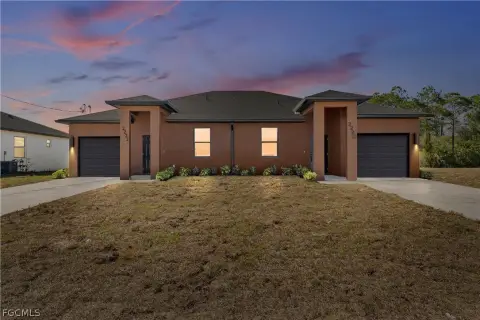 New Duplex in Lehigh Acres