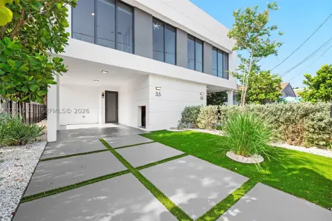 New Two-Residence Luxury Townhome