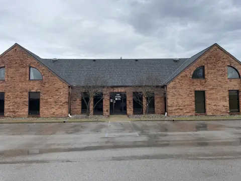Move-In Ready Office in Lewis Center
