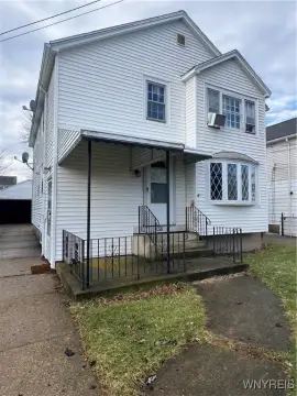 Well-Maintained Duplex in Amherst School