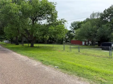 Corner Lot in Boyd, TX