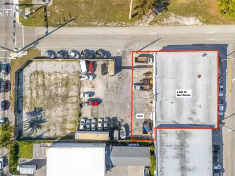 Warehouse with Gated Yard Offices