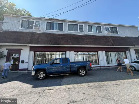 Multi-Tenant Office Building