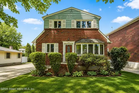 Spacious Two-Family Home in Dongan