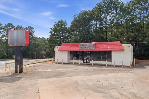 Signalized Commercial Land