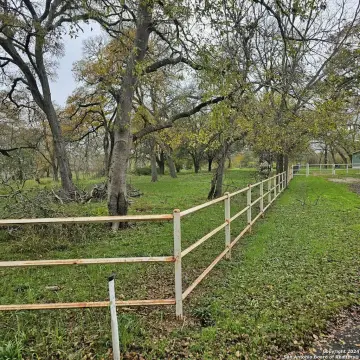Riverfront Lot in Seguin, TX