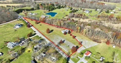 Residential Land Near Columbia City