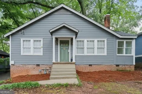 Charming Duplex in Growing Neighborhood