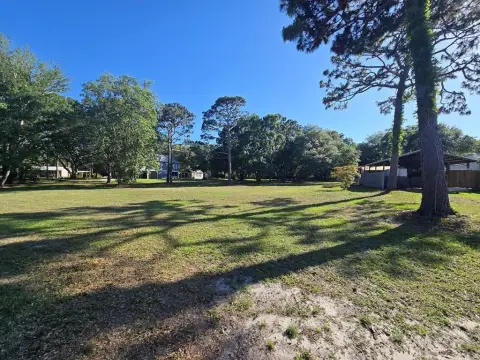 Residential Lot in Lanark, FL