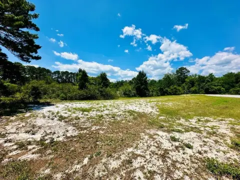 Eastpoint, FL Homesite in Community