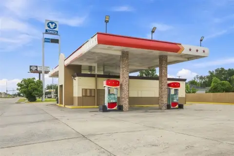 Interstate Gas Station