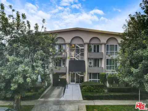 16-Unit Elevator Apartment Building