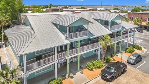 Mixed-Use Commercial Asset in Apalachicola