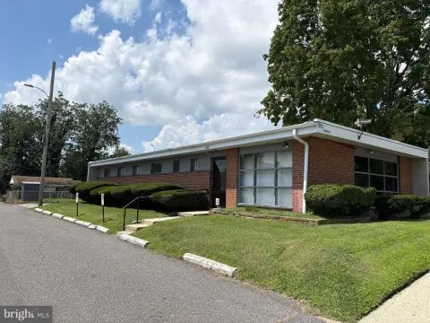 Medical Office with Six Rooms