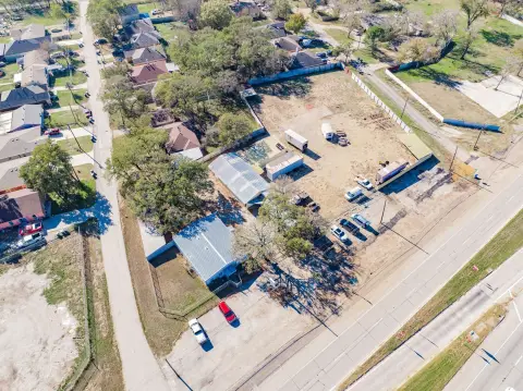 Flex Warehouse with Office and Yard