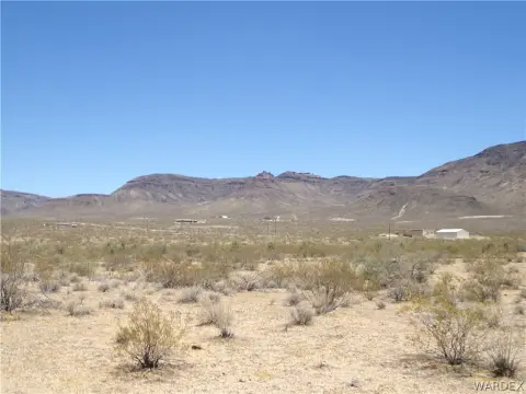 High-Desert Home Site with Power Nearby