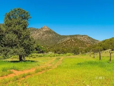 Seventy Acres Near Canon City