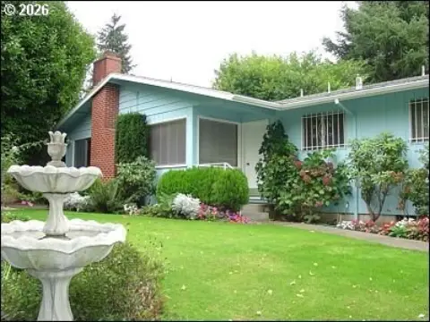 Spacious Duplex in Portland, Oregon