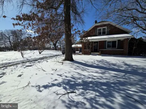 Cape Cod Land with Potential