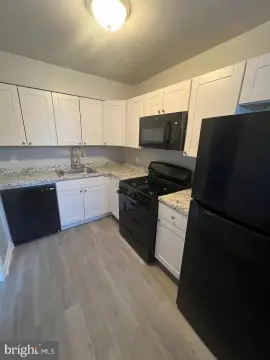 Renovated Two-Unit Duplex