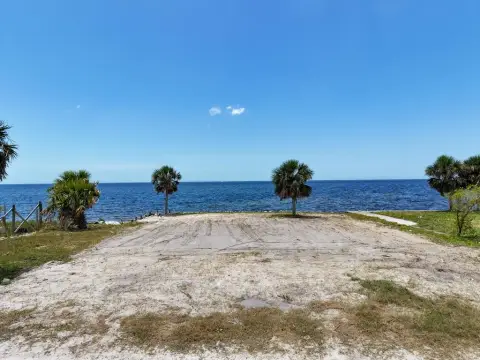 Gulf-Front Homesite on Dark Island