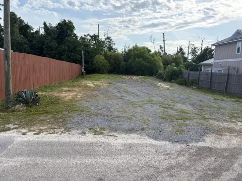 Residential Lot Near Beach