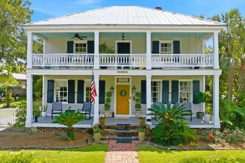 Historic Residential-Commercial Cottage
