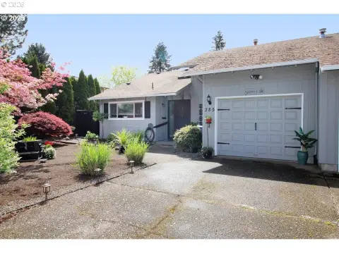 Residential Triplex with Garages