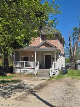 Elyria Duplex with Separate Utilities