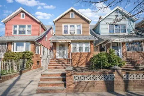 Detached Brooklyn Home with Garage