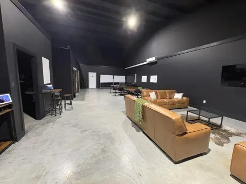 Richmond Mixed-Use Commercial Space