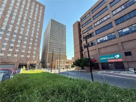 CBD Corner Lot Near Quarter