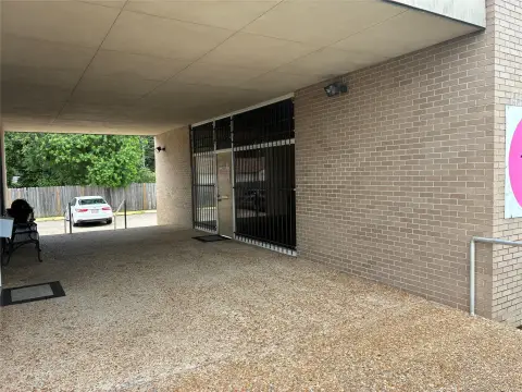Retail Space for Lease