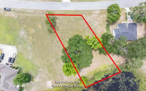 Residential Lot in Lake Community